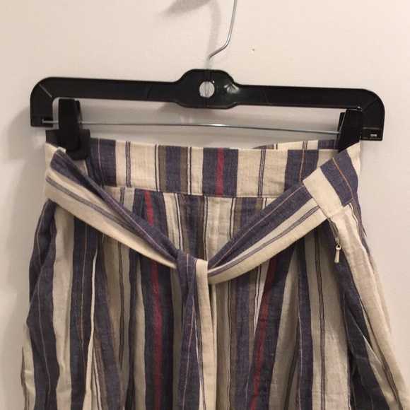 NWT Three graces London linen pleated shorts - Picture 3 of 4